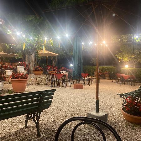 Albergo Le Casaline Campello sul Clitunno Exterior foto